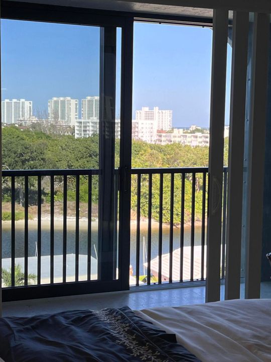 For Rent: $3,650 (2 beds, 2 baths, 1233 Square Feet)