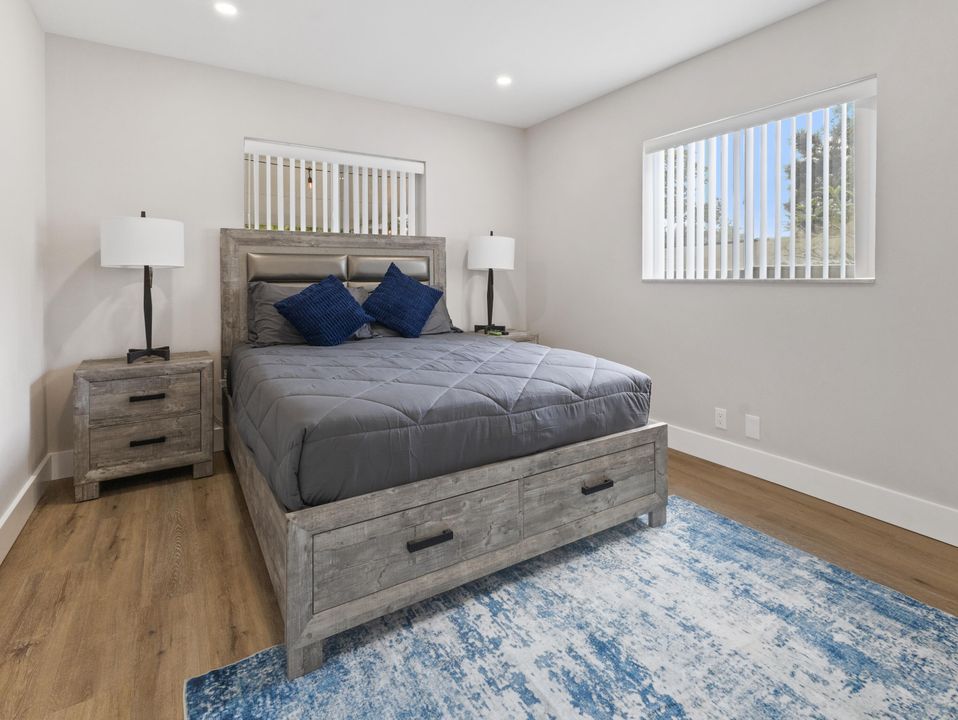 For Rent: $5,000 (3 beds, 2 baths, 1490 Square Feet)