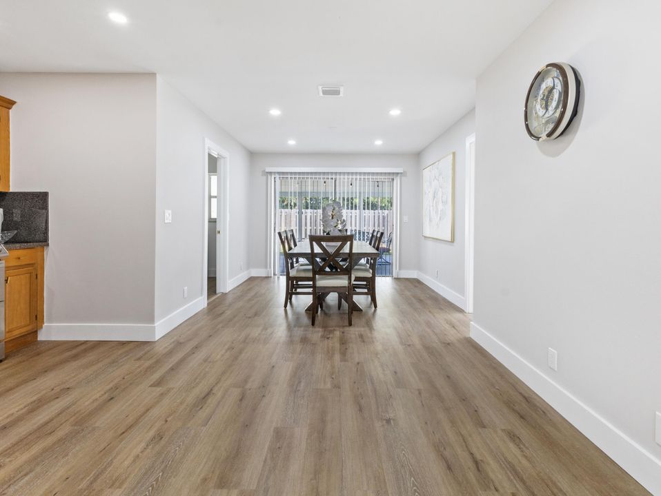 For Rent: $5,000 (3 beds, 2 baths, 1490 Square Feet)