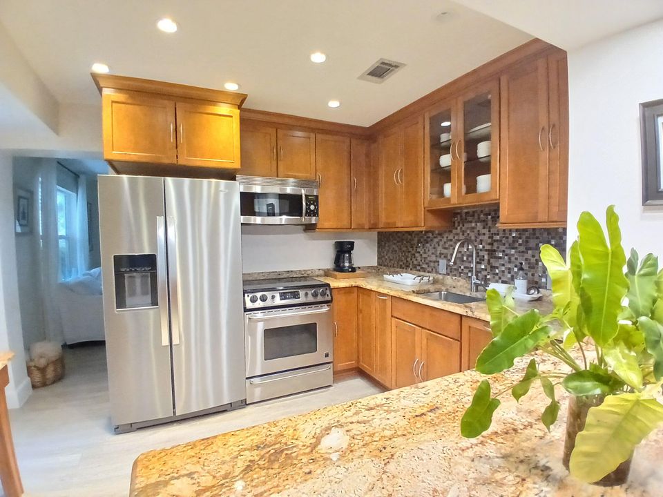 En Venta: $1,350,000 (4 camas, 3 baños, 2286 Pies cuadrados)