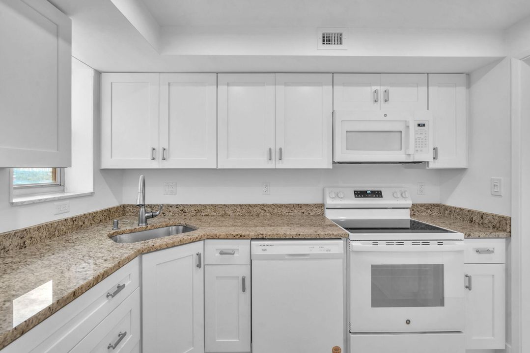 待售: $400,000 (2 贝兹, 2 浴室, 1029 平方英尺)