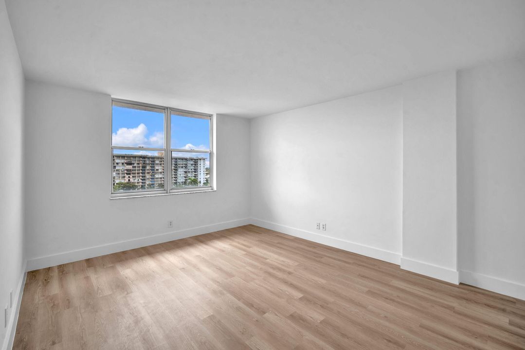 待售: $400,000 (2 贝兹, 2 浴室, 1029 平方英尺)