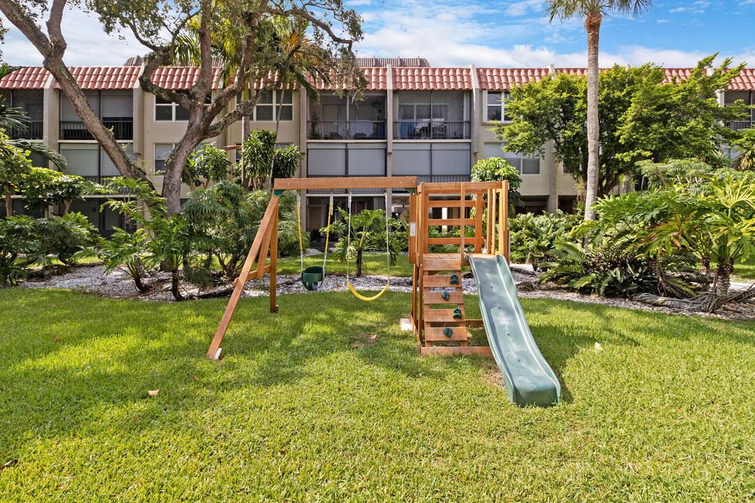 待售: $400,000 (2 贝兹, 2 浴室, 1029 平方英尺)