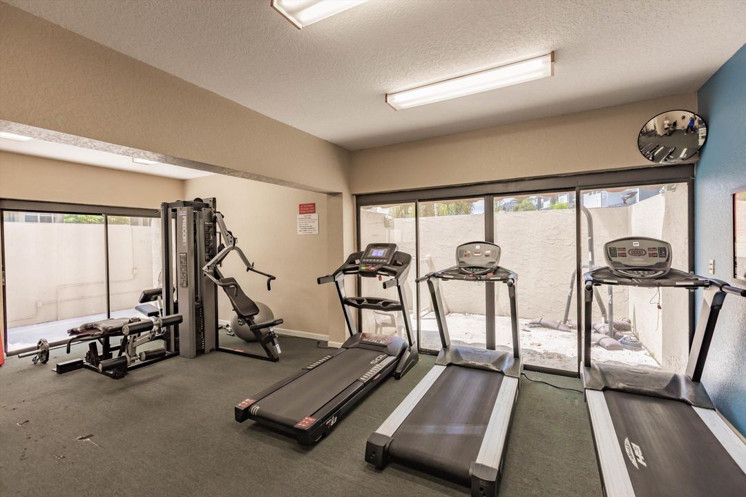 待售: $400,000 (2 贝兹, 2 浴室, 1029 平方英尺)