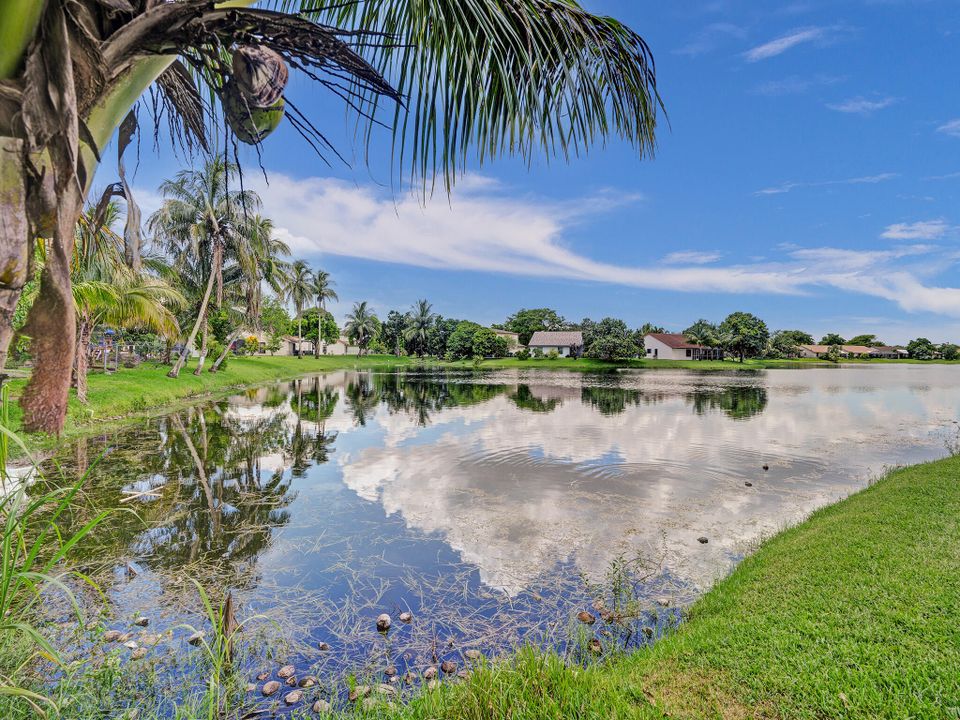 Activo con contrato: $680,000 (4 camas, 3 baños, 2270 Pies cuadrados)