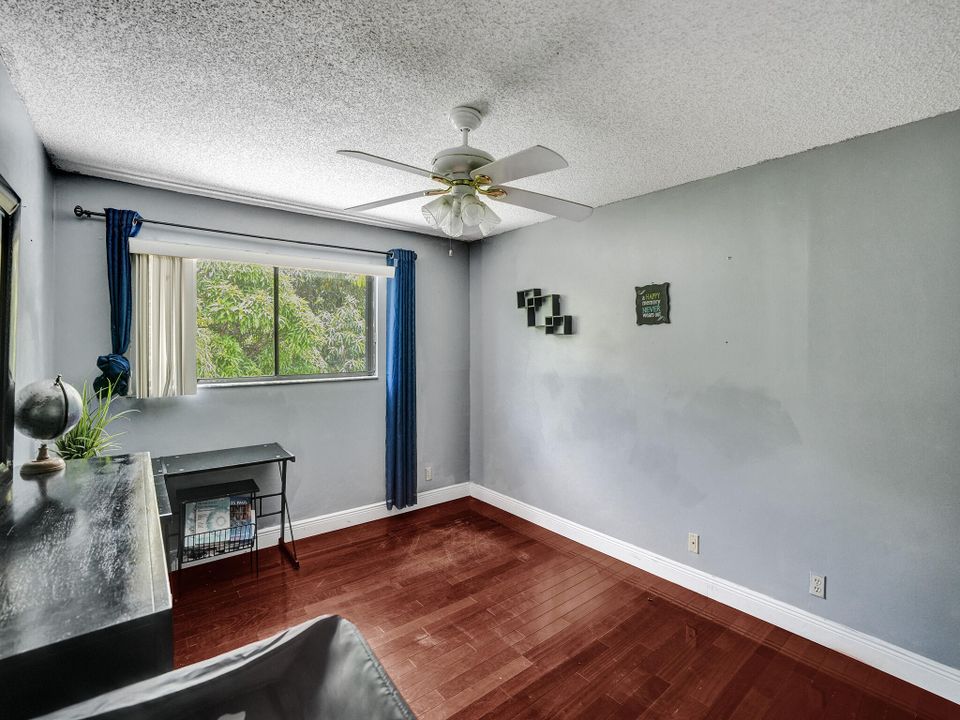 Activo con contrato: $680,000 (4 camas, 3 baños, 2270 Pies cuadrados)