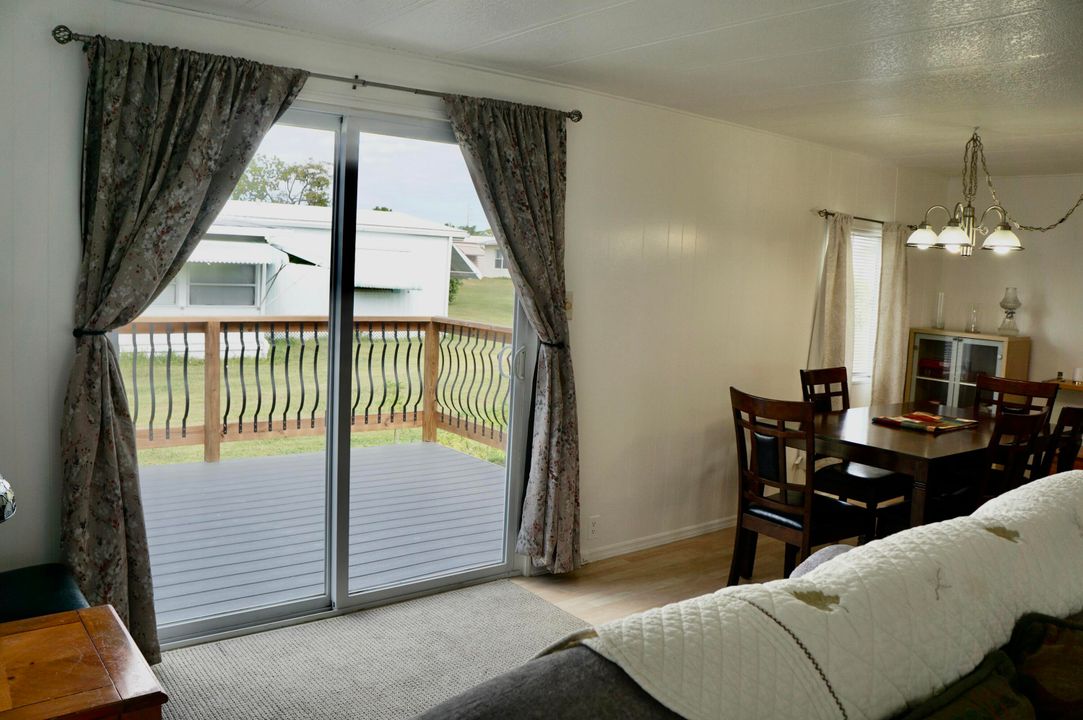 待售: $34,900 (2 贝兹, 2 浴室, 984 平方英尺)