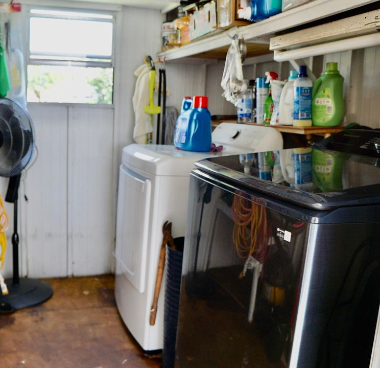 待售: $34,900 (2 贝兹, 2 浴室, 984 平方英尺)