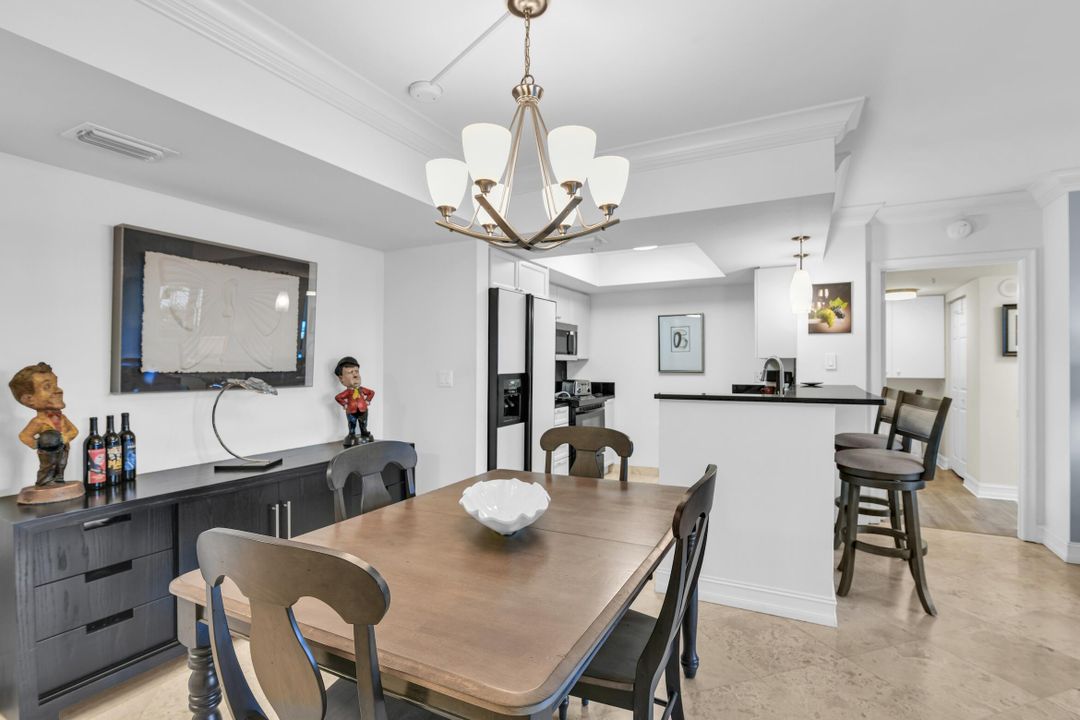 For Sale: $729,000 (2 beds, 2 baths, 1310 Square Feet)