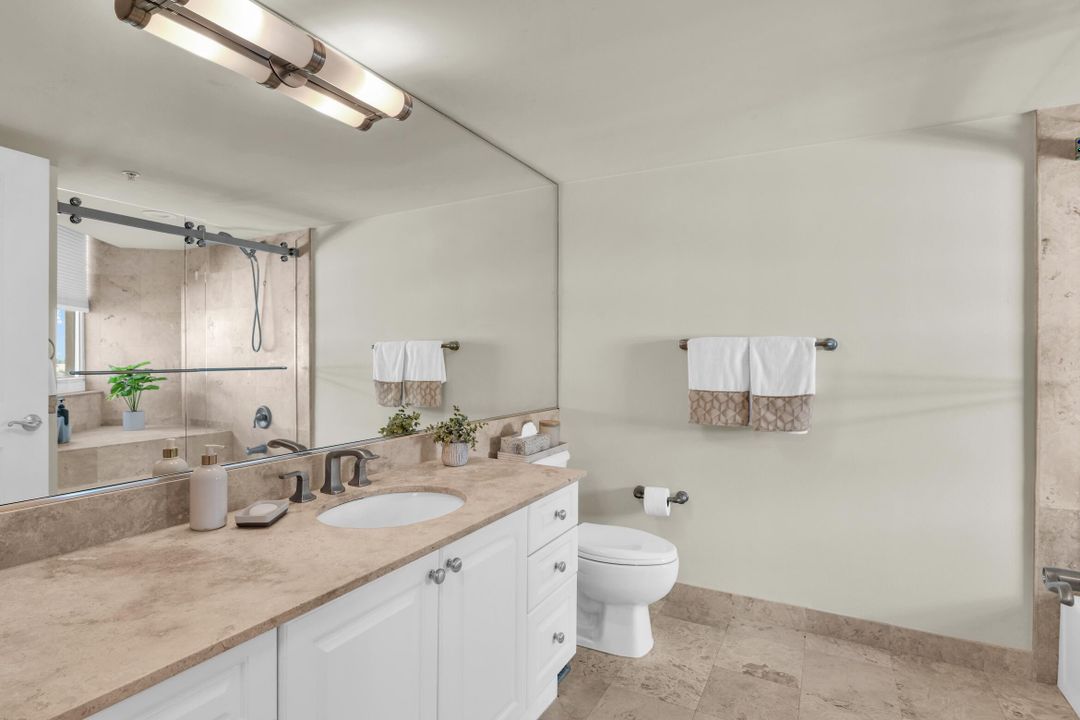 For Sale: $729,000 (2 beds, 2 baths, 1310 Square Feet)