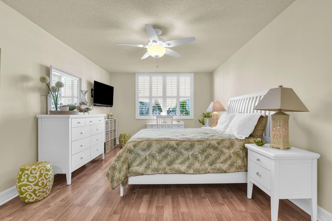 For Sale: $729,000 (2 beds, 2 baths, 1310 Square Feet)