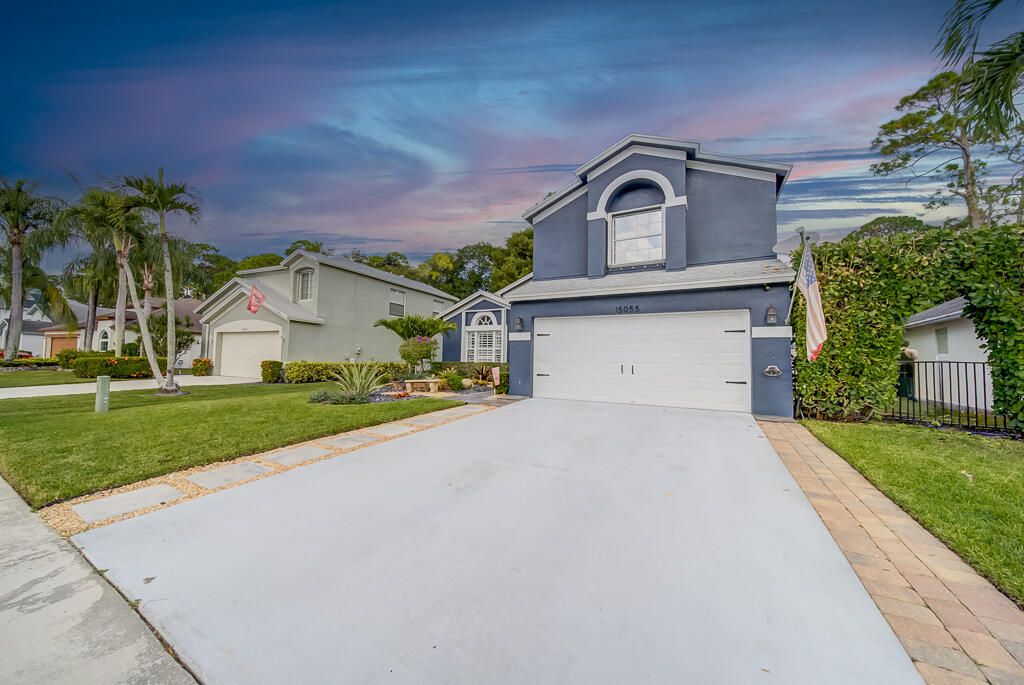 For Sale: $694,500 (3 beds, 2 baths, 2139 Square Feet)