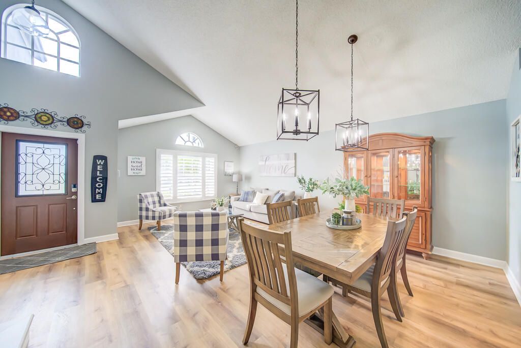 For Sale: $694,500 (3 beds, 2 baths, 2139 Square Feet)