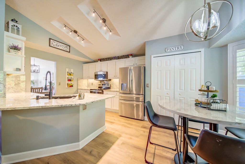 For Sale: $694,500 (3 beds, 2 baths, 2139 Square Feet)