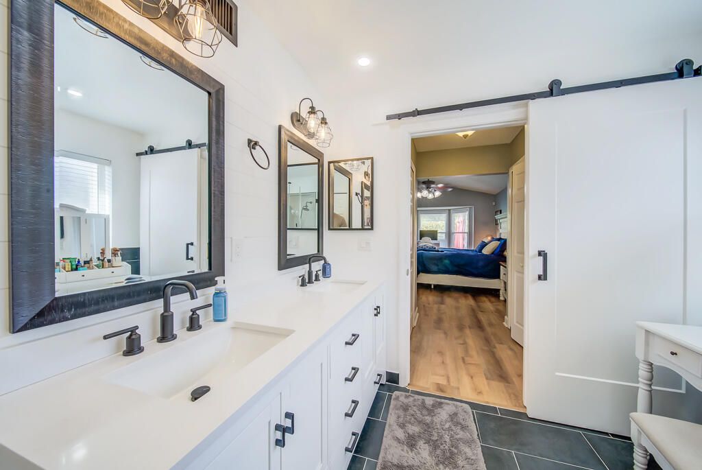 For Sale: $694,500 (3 beds, 2 baths, 2139 Square Feet)