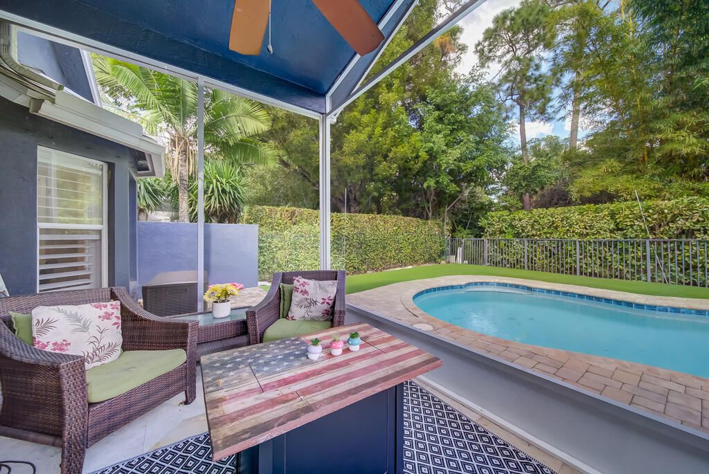 For Sale: $694,500 (3 beds, 2 baths, 2139 Square Feet)