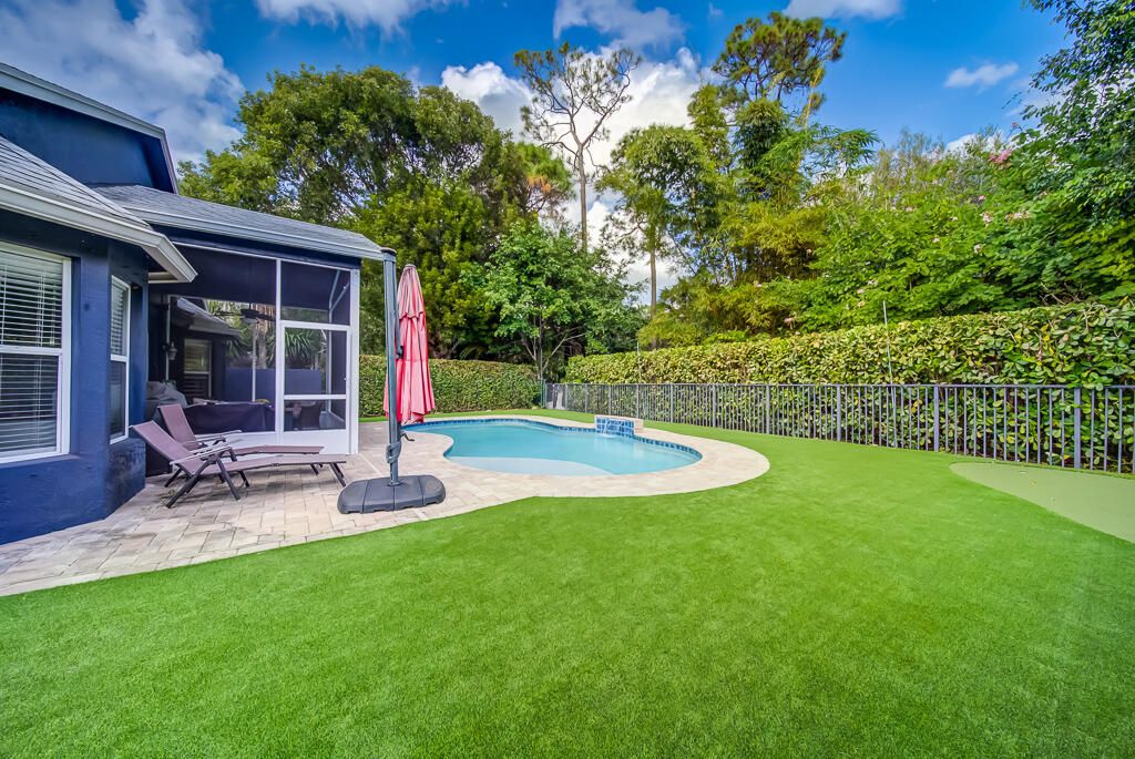 For Sale: $694,500 (3 beds, 2 baths, 2139 Square Feet)