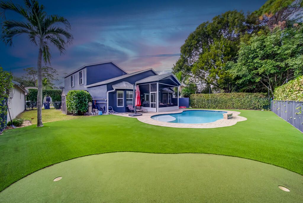 For Sale: $694,500 (3 beds, 2 baths, 2139 Square Feet)