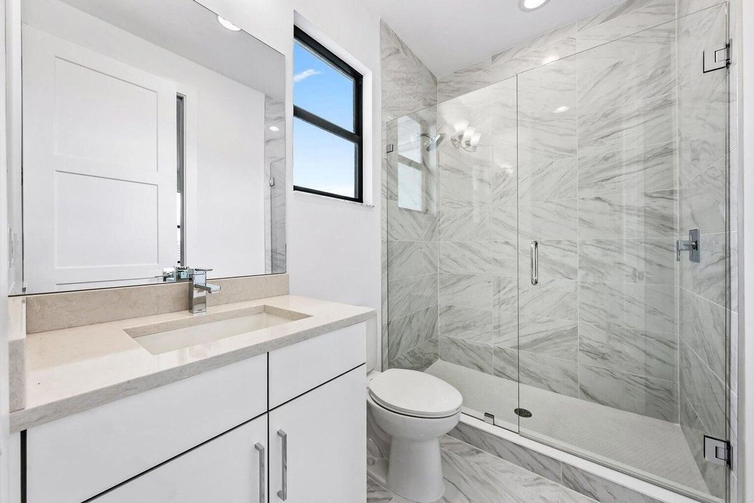 For Rent: $9,000 (3 beds, 3 baths, 3162 Square Feet)