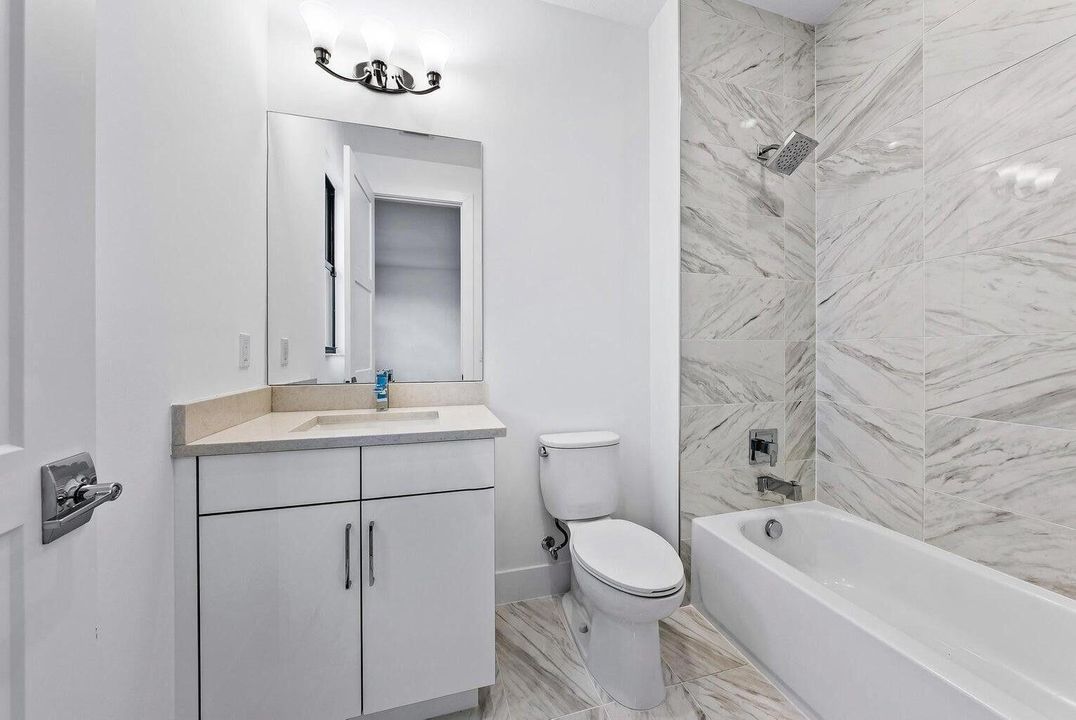 For Rent: $9,000 (3 beds, 3 baths, 3162 Square Feet)