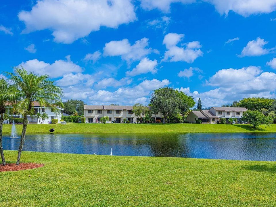 En Venta: $255,500 (2 camas, 2 baños, 1225 Pies cuadrados)