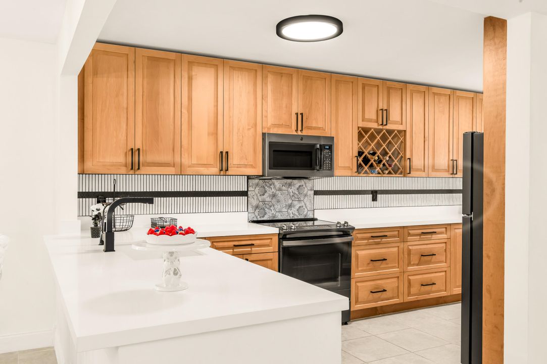 En Venta: $255,500 (2 camas, 2 baños, 1225 Pies cuadrados)