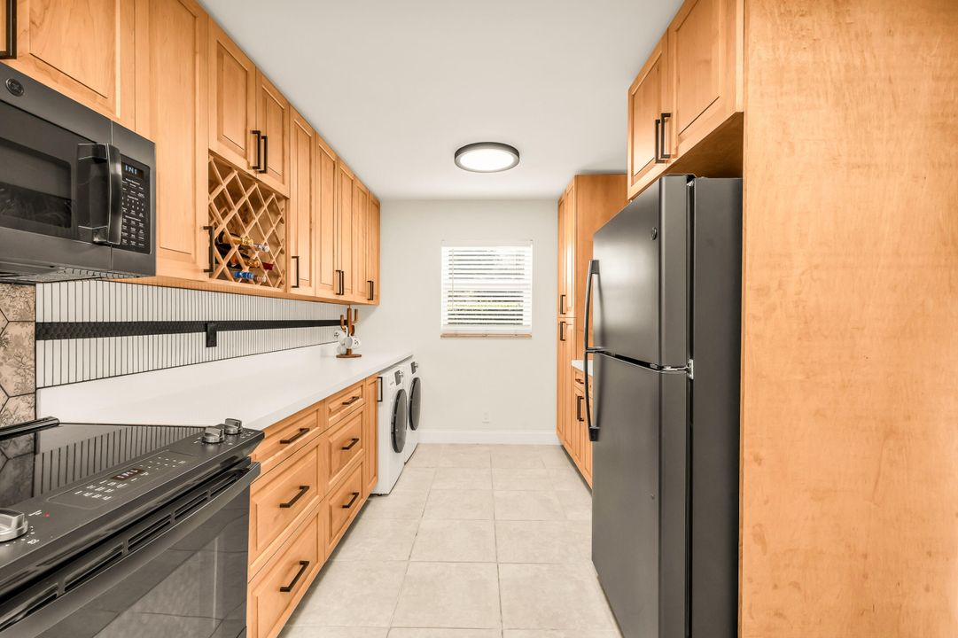 En Venta: $255,500 (2 camas, 2 baños, 1225 Pies cuadrados)