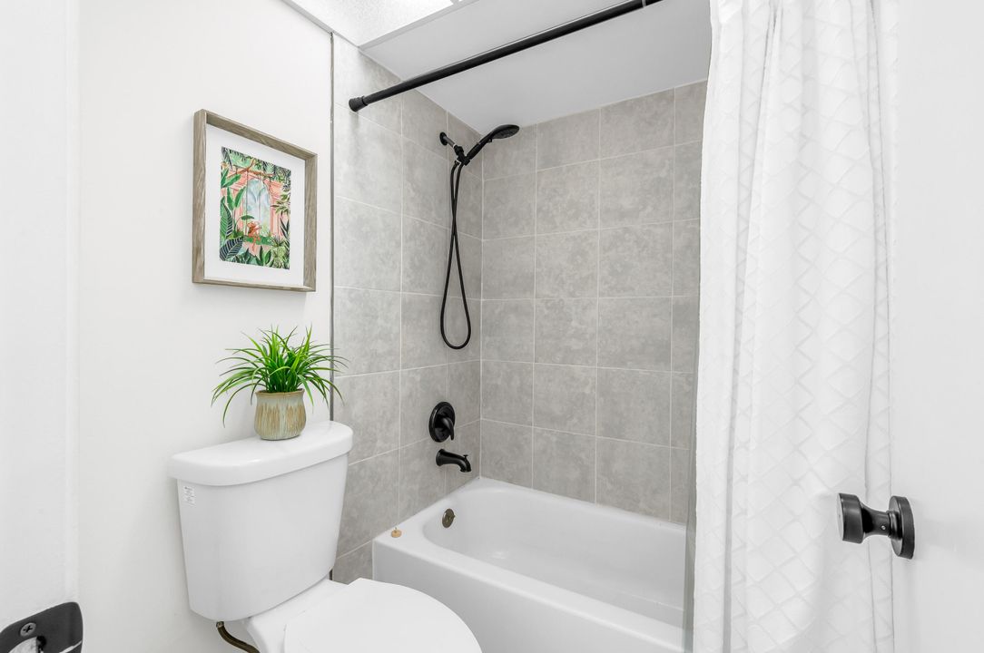 En Venta: $255,500 (2 camas, 2 baños, 1225 Pies cuadrados)