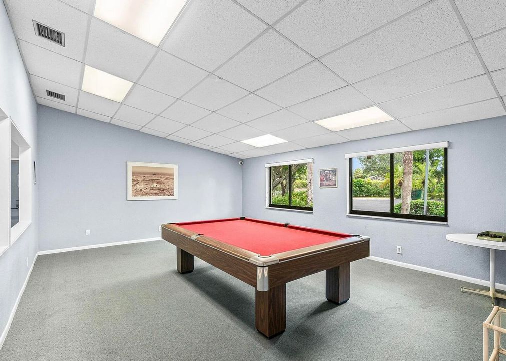 En Venta: $255,500 (2 camas, 2 baños, 1225 Pies cuadrados)