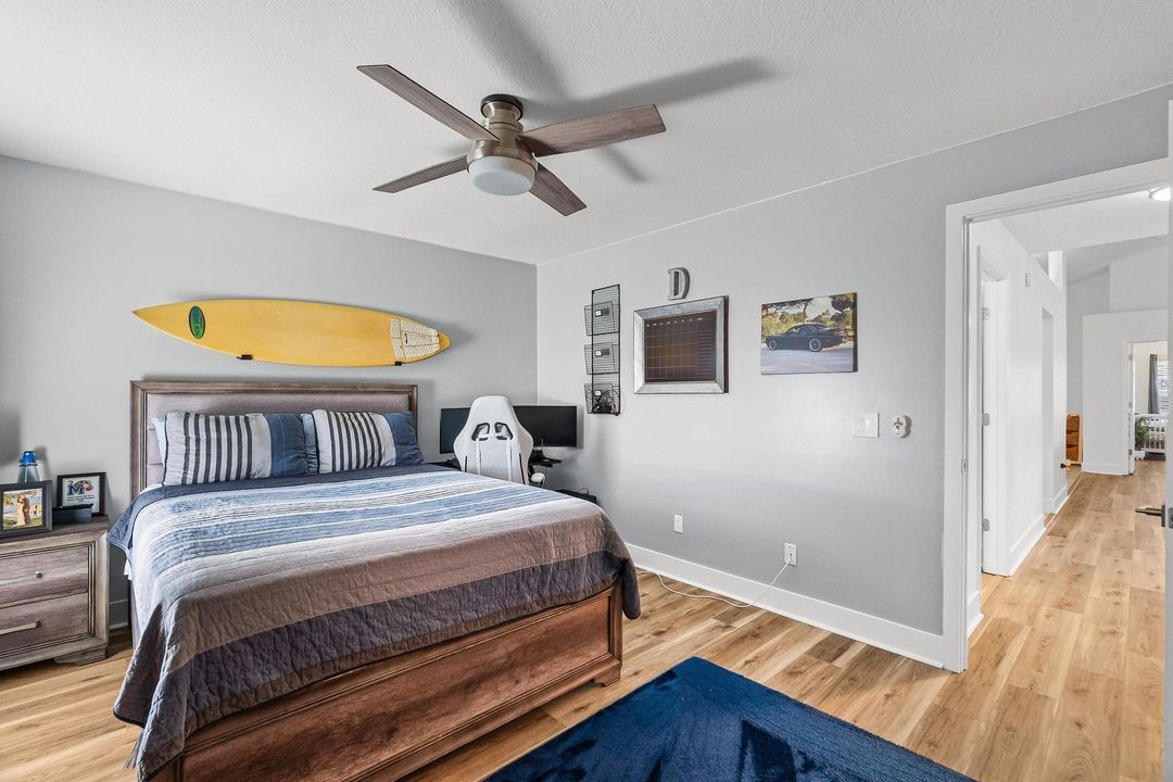 合同活跃: $389,999 (3 贝兹, 2 浴室, 1704 平方英尺)