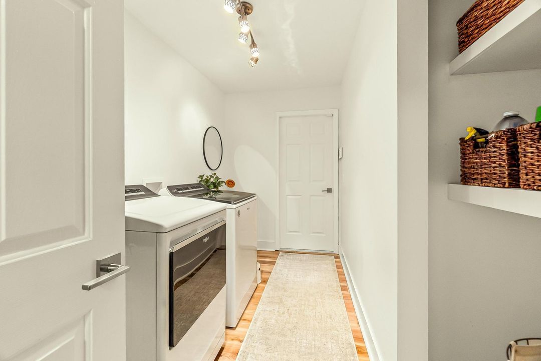 合同活跃: $389,999 (3 贝兹, 2 浴室, 1704 平方英尺)