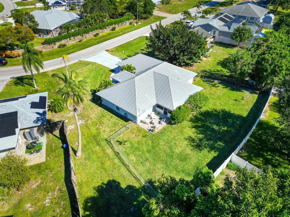 合同活跃: $389,999 (3 贝兹, 2 浴室, 1704 平方英尺)