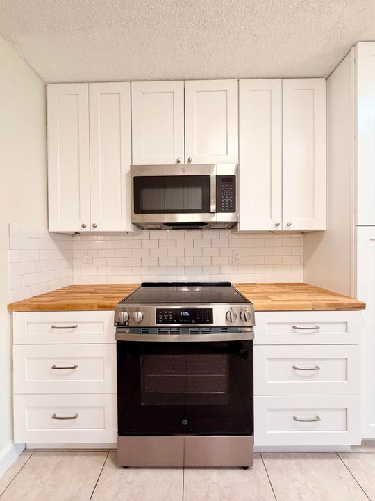 出租: $2,350 (2 贝兹, 2 浴室, 1200 平方英尺)