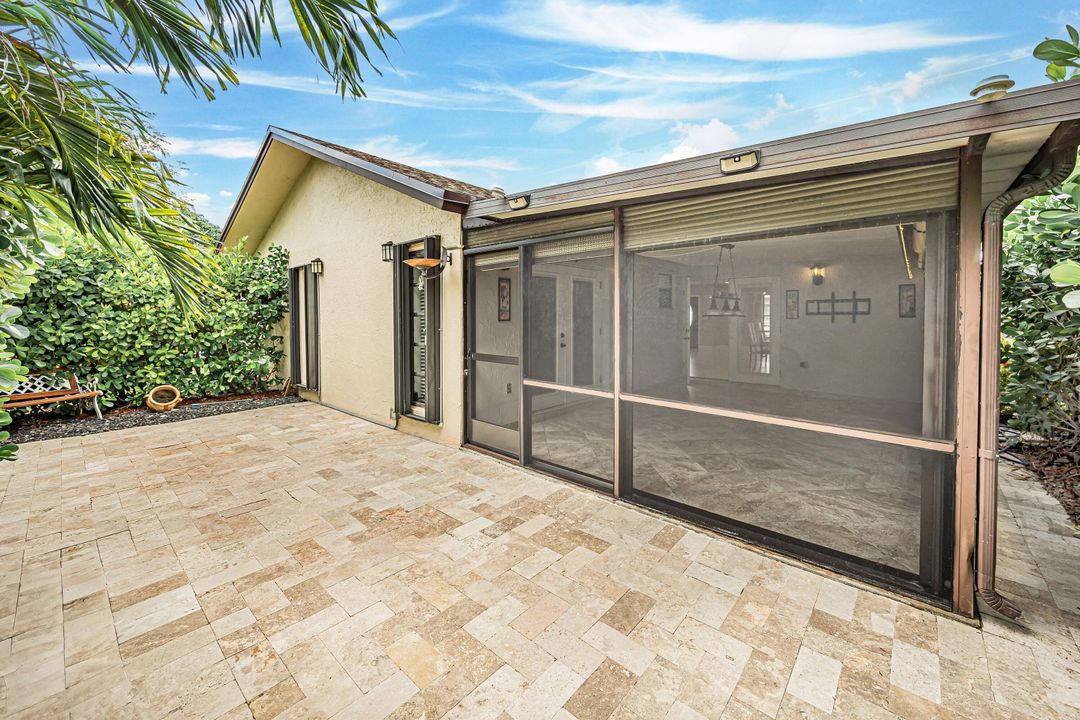 En Venta: $330,000 (2 camas, 2 baños, 1157 Pies cuadrados)