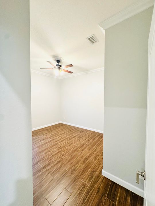 待售: $490,000 (3 贝兹, 2 浴室, 2079 平方英尺)