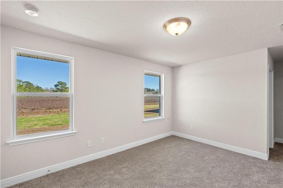 For Sale: $342,028 (4 beds, 2 baths, 1635 Square Feet)