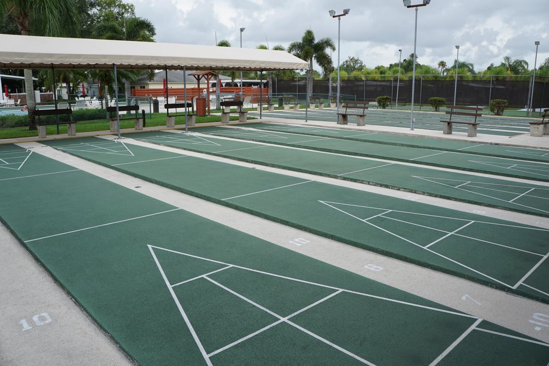 待售: $34,900 (2 贝兹, 2 浴室, 984 平方英尺)