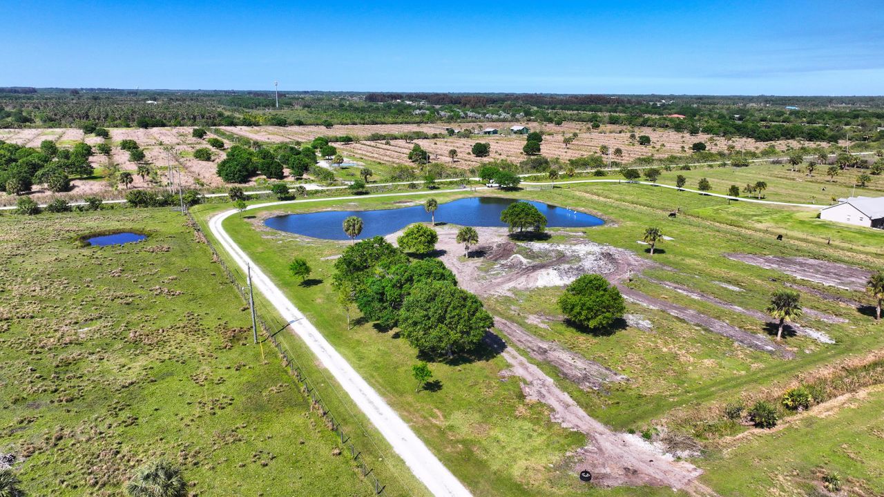 For Sale: $1,950,000 (4 beds, 4 baths, 3353 Square Feet)