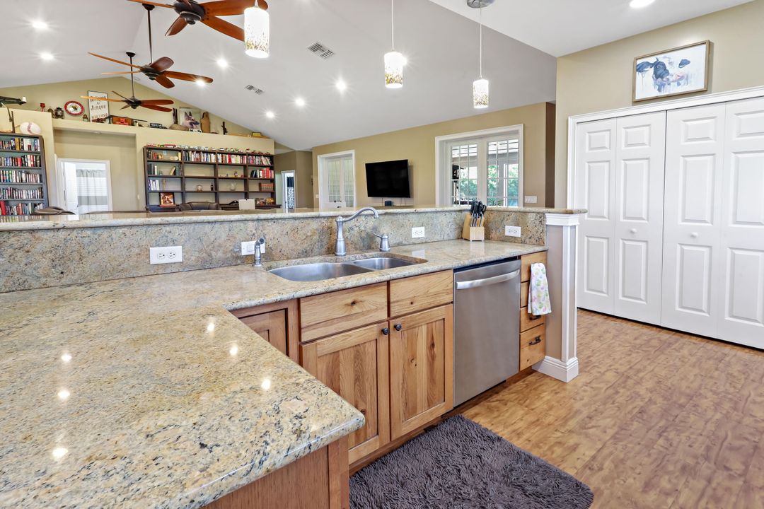 For Sale: $1,950,000 (4 beds, 4 baths, 3353 Square Feet)