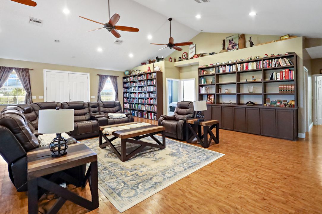 For Sale: $1,950,000 (4 beds, 4 baths, 3353 Square Feet)