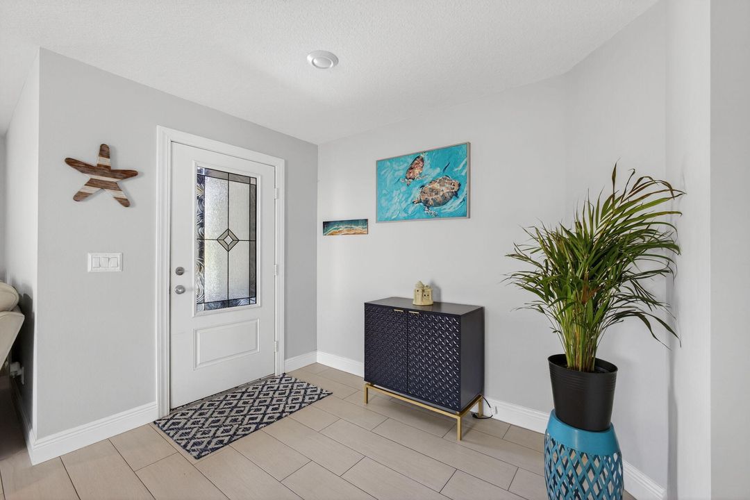 For Sale: $449,000 (4 beds, 2 baths, 1851 Square Feet)