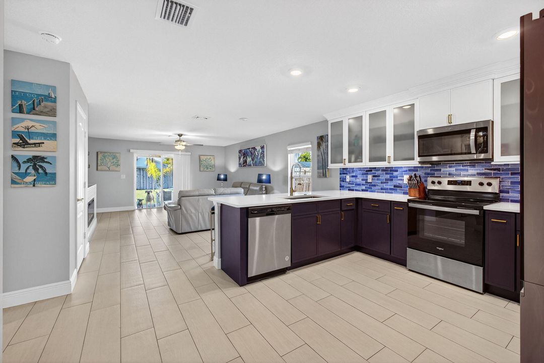 For Sale: $449,000 (4 beds, 2 baths, 1851 Square Feet)