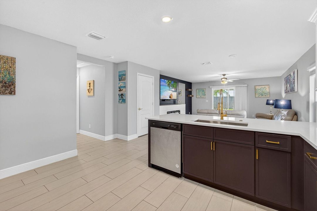 For Sale: $449,000 (4 beds, 2 baths, 1851 Square Feet)