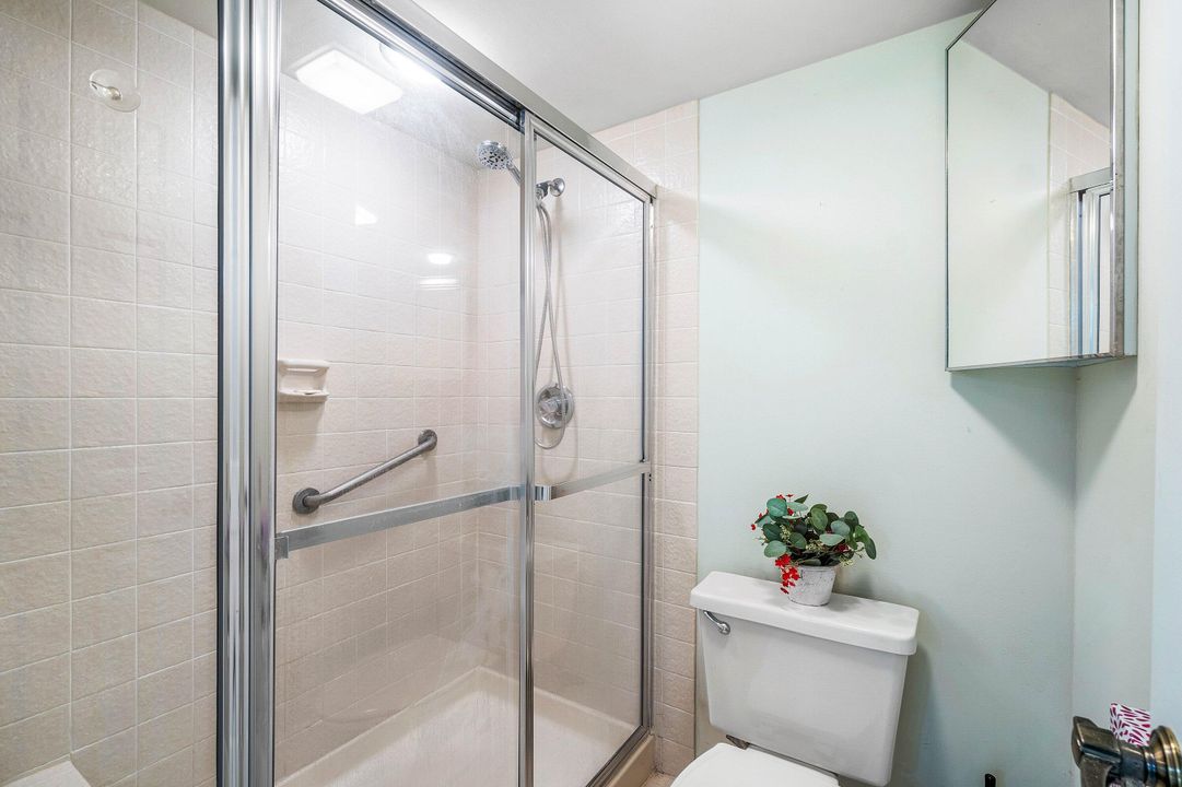 出租: $3,500 (3 贝兹, 2 浴室, 1800 平方英尺)