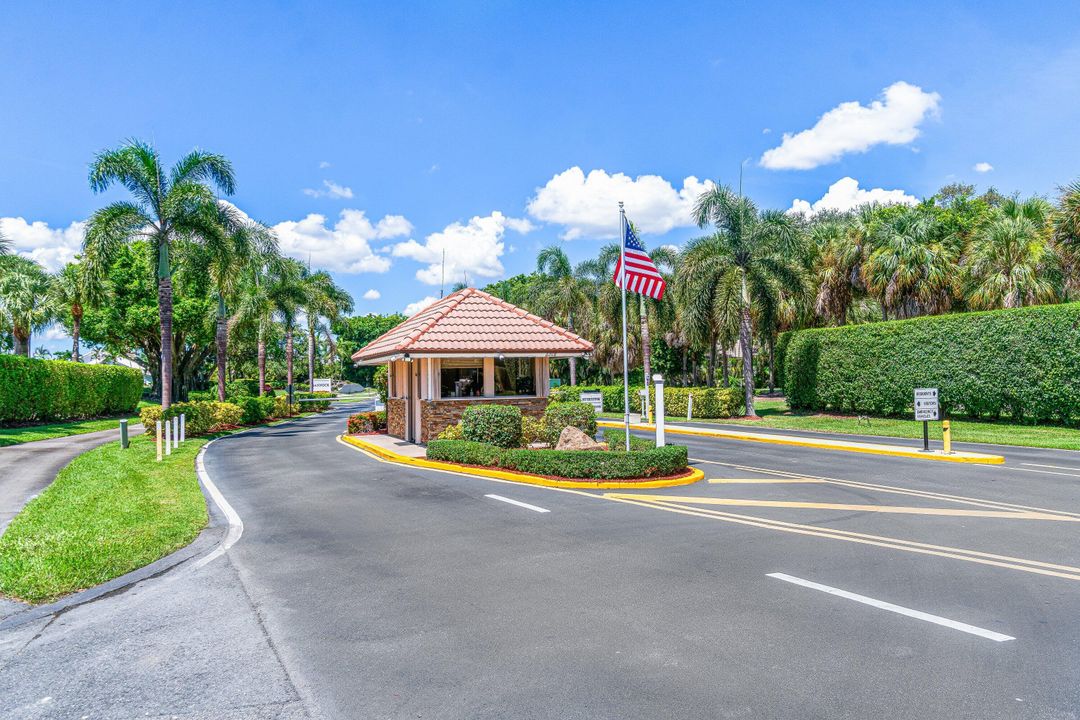 出租: $3,500 (3 贝兹, 2 浴室, 1800 平方英尺)