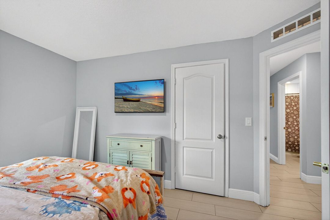 For Sale: $449,000 (4 beds, 2 baths, 1851 Square Feet)