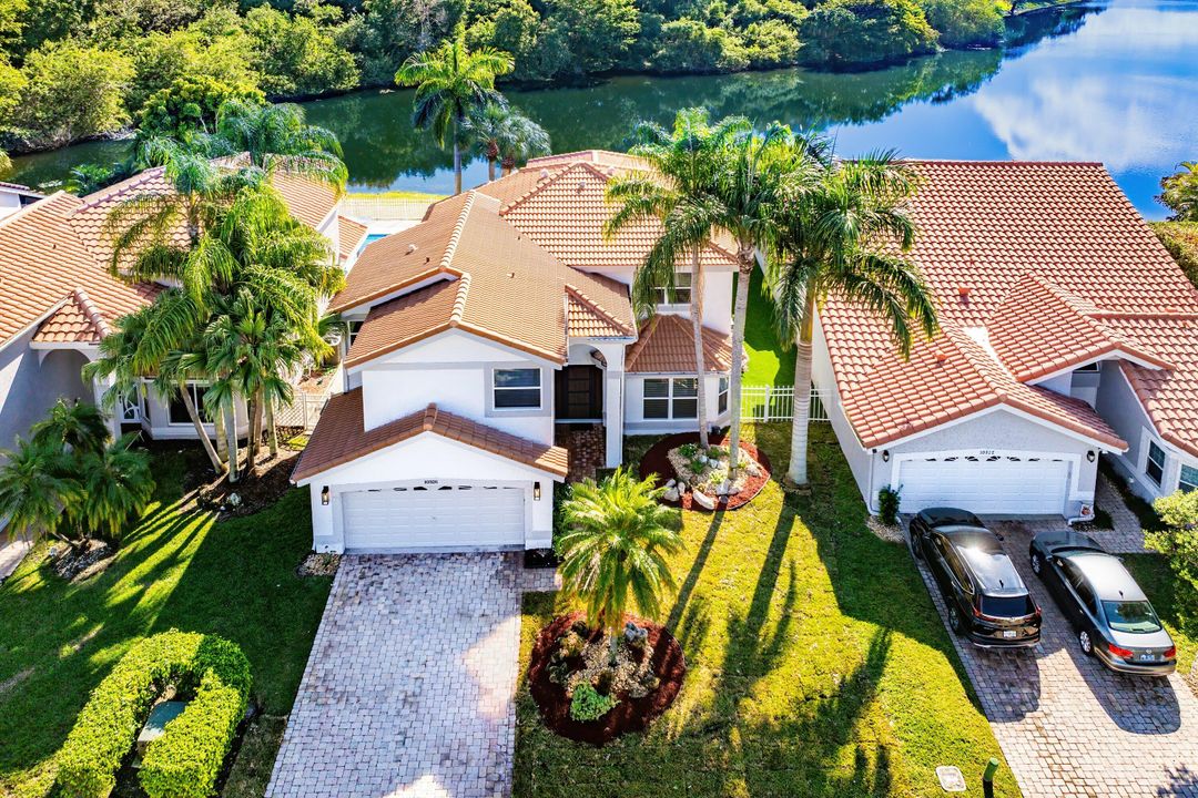 待售: $999,000 (4 贝兹, 3 浴室, 2573 平方英尺)