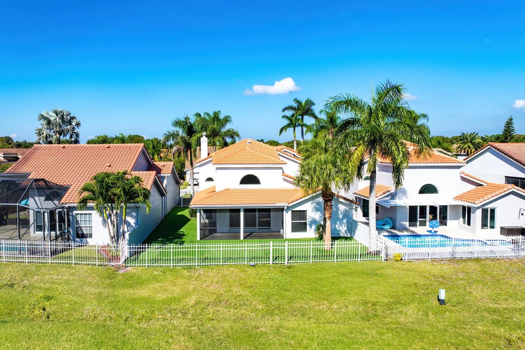 待售: $999,000 (4 贝兹, 3 浴室, 2573 平方英尺)