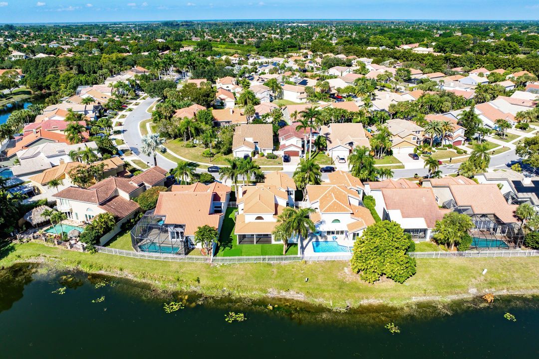 待售: $999,000 (4 贝兹, 3 浴室, 2573 平方英尺)