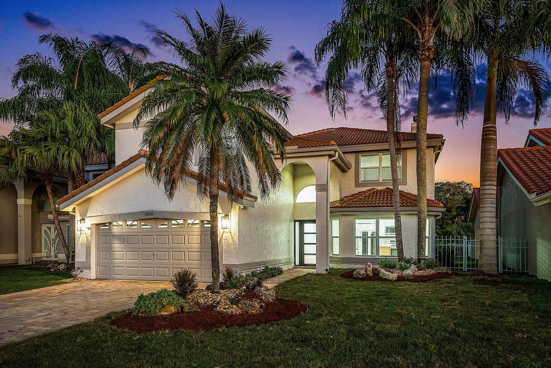 待售: $999,000 (4 贝兹, 3 浴室, 2573 平方英尺)